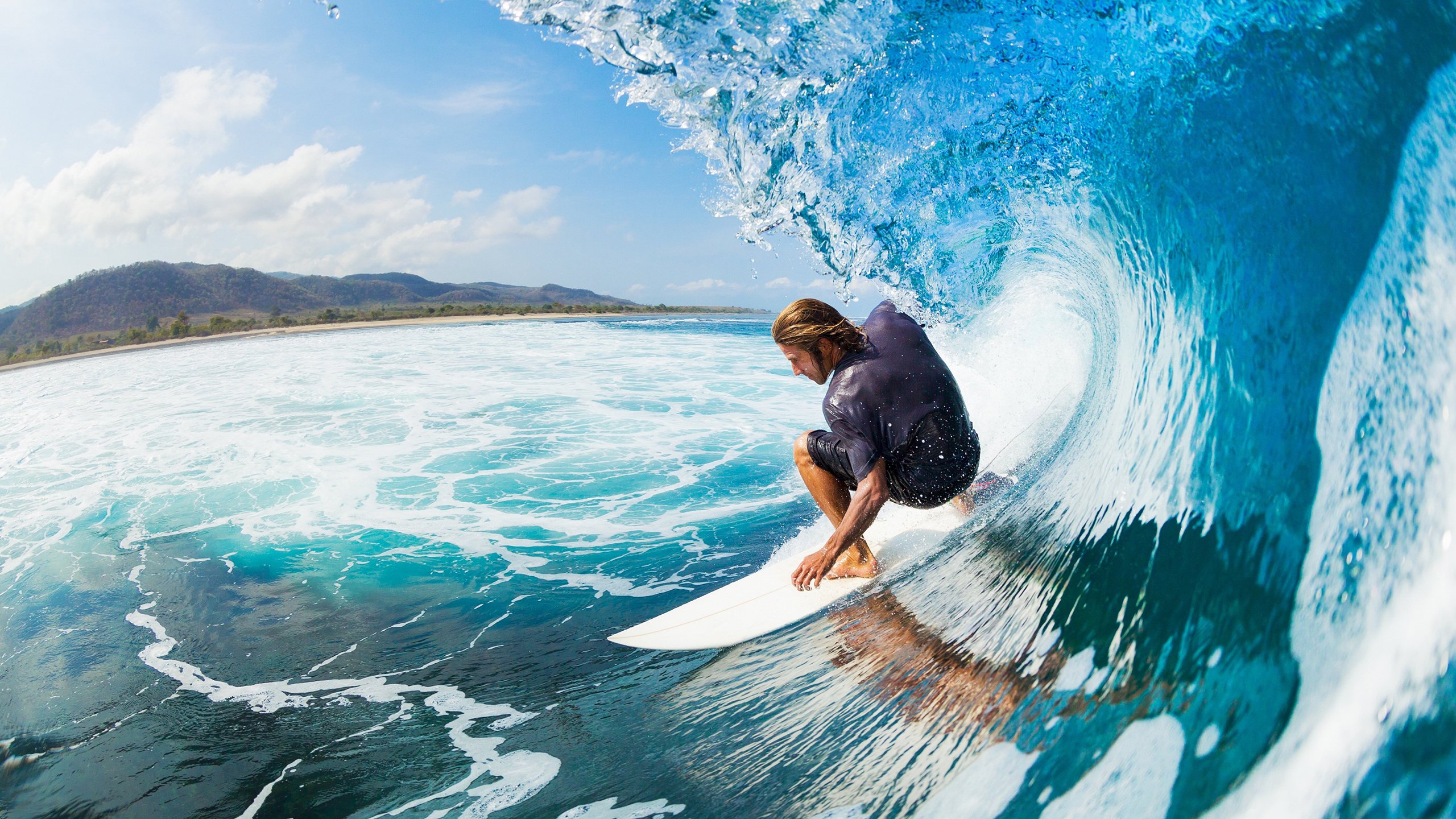 游戏角色主题夜跑 提供限定头饰与号码布